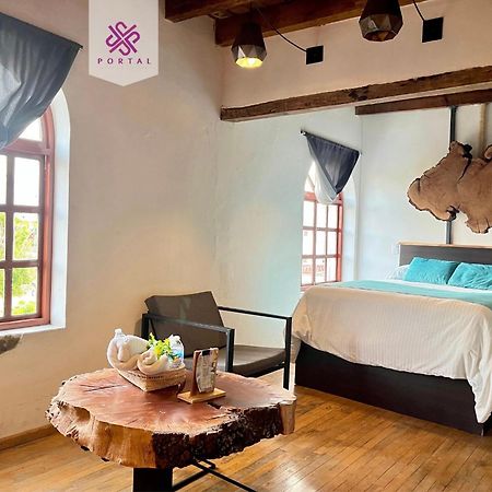 Hotel Portal & Suites Ciudad Hidalgo Bagian luar foto