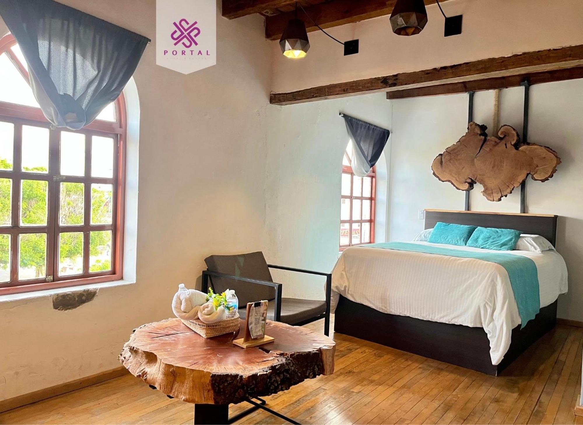 Hotel Portal & Suites Ciudad Hidalgo Bagian luar foto