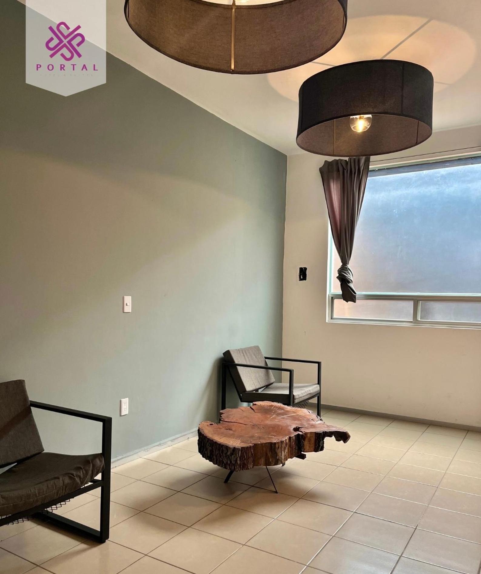 Hotel Portal & Suites Ciudad Hidalgo Bagian luar foto